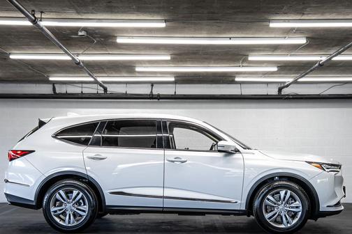 2024 Acura MDX Standard