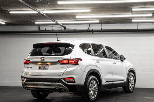 Quartz White 2019 Hyundai SANTA FE SE 2.4