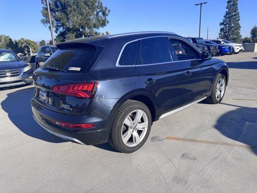 2018 Audi Q5 2.0T Premium Plus