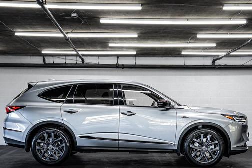 2022 Acura MDX A-Spec Package