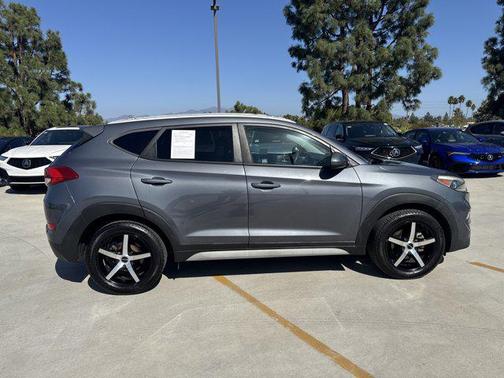 2018 Hyundai TUCSON SEL