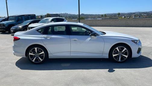 2025 Acura TLX Technology