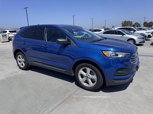 2022 Ford Edge SE