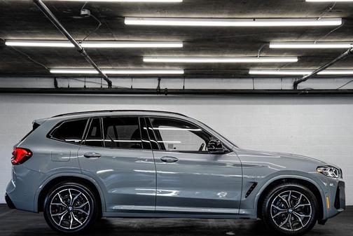 Brooklyn Grey Metallic 2024 BMW X3 M40i