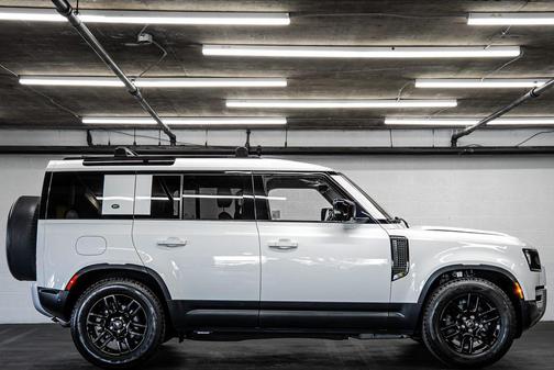 Fuji White 2020 Land Rover Defender 110 S