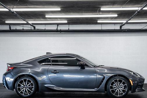 Pavement 2022 Toyota GR86 Base