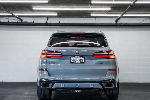 Brooklyn Grey Metallic 2024 BMW X5 sDrive40i