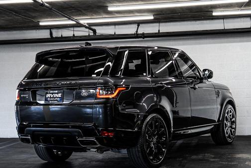 Magnetic Metallic 2022 Land Rover Range Rover Sport HSE Silver Edition