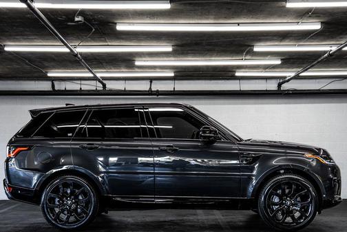 Magnetic Metallic 2022 Land Rover Range Rover Sport HSE Silver Edition
