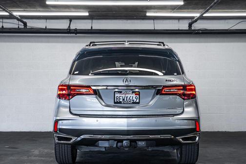 Lunar Silver Metallic 2018 Acura MDX 3.5L w/Advance Package