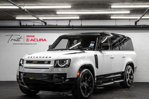2023 Land Rover Defender 130 X-Dynamic SE
