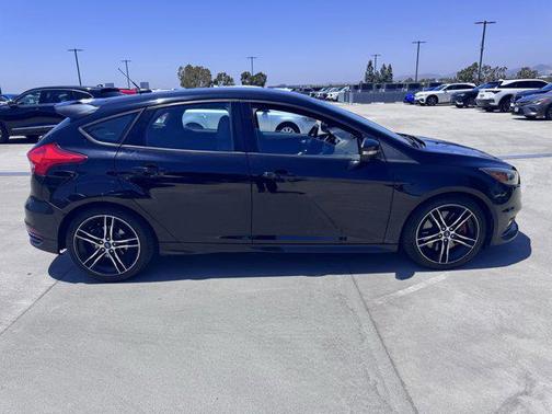 2016 Ford Focus ST