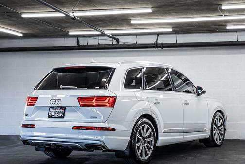 2019 Audi Q7 55 Premium Plus