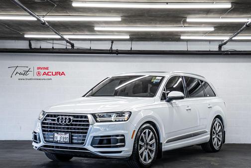 2019 Audi Q7 55 Premium Plus
