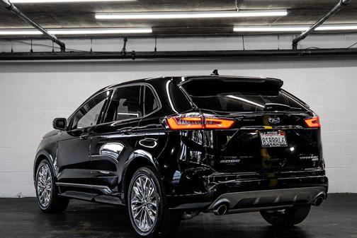 Agate Black 2020 Ford Edge Titanium