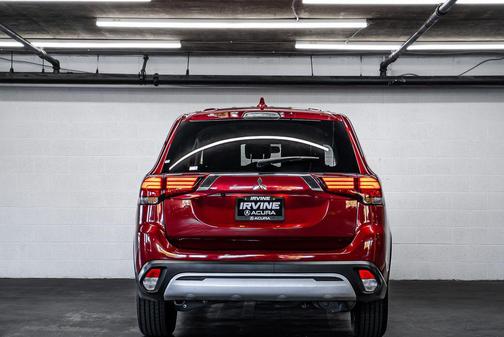 Rally Red Metallic 2019 Mitsubishi Outlander SE