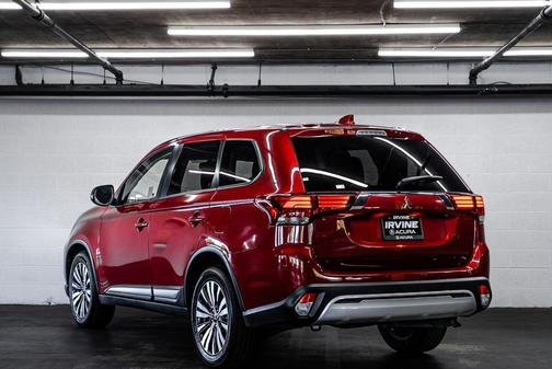 Rally Red Metallic 2019 Mitsubishi Outlander SE
