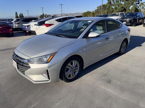2019 Hyundai ELANTRA SEL
