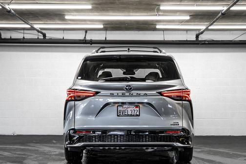 2021 Toyota Sienna XSE 7 Passenger