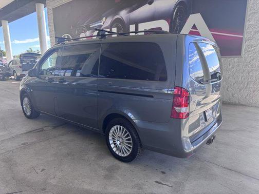 2017 Mercedes-Benz Metris Base