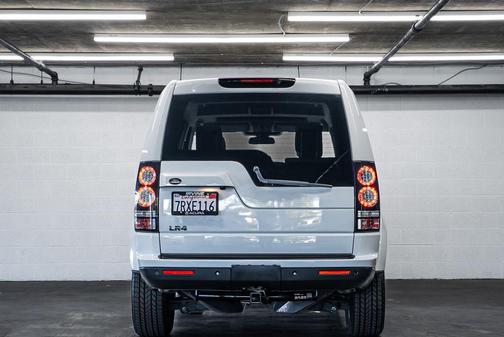 White 2016 Land Rover LR4 Base