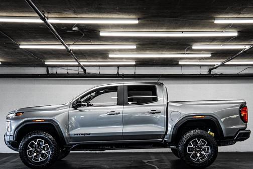 Sterling Metallic 2024 GMC Canyon AT4X