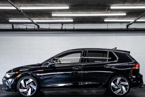 Deep Black 2022 Volkswagen Golf GTI 1.4T TSI