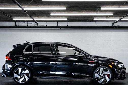Deep Black 2022 Volkswagen Golf GTI 1.4T TSI