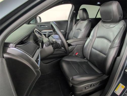 2021 Cadillac XT4 Premium Luxury