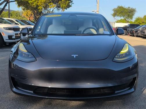 2021 Tesla Model 3 Standard Range Plus