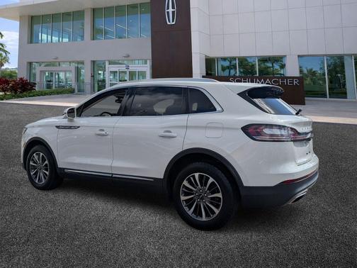 Pristine White 2023 Lincoln Nautilus Reserve