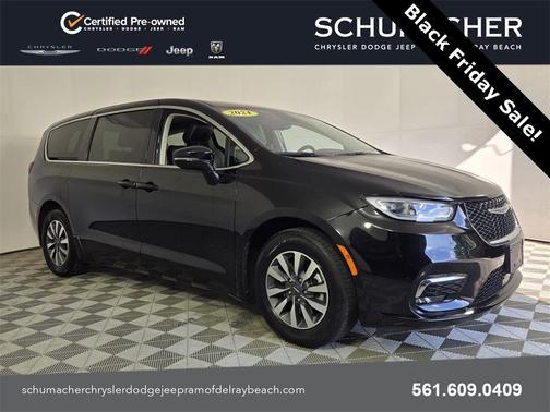 2024 Chrysler Pacifica Hybrid Select