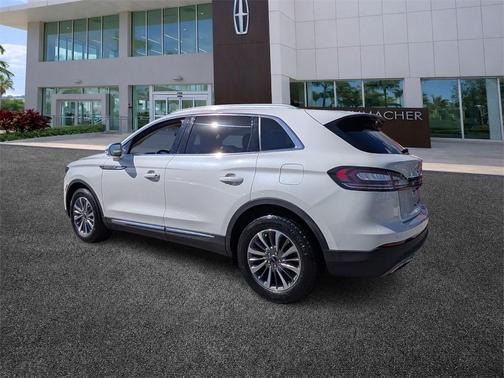 2022 Lincoln Nautilus Standard