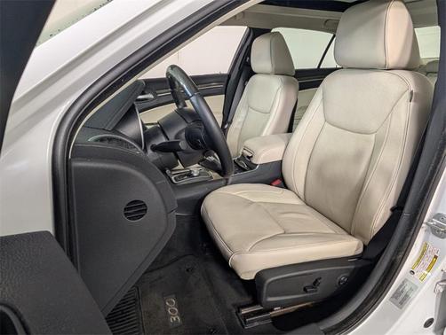 2015 Chrysler 300C Base