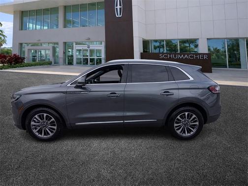 2022 Lincoln Nautilus Reserve