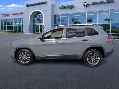 Sting Gray Clearcoat 2020 Jeep Cherokee Latitude Plus