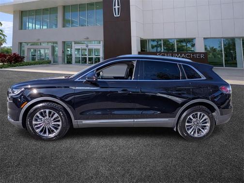 2023 Lincoln Nautilus Standard