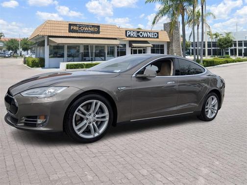 2015 Tesla Model S 