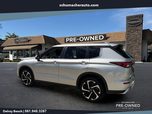 2024 Mitsubishi Outlander SE