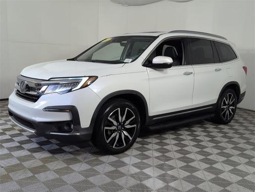 2022 Honda Pilot Touring 7-Passenger