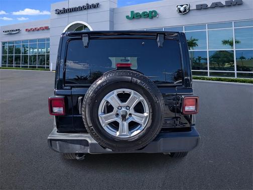 2022 Jeep Wrangler Unlimited Sport