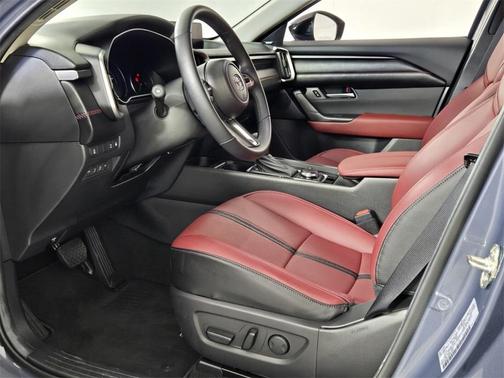 2025 Mazda CX-50 Premium Package