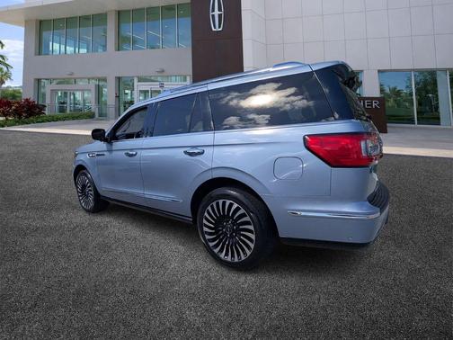 2018 Lincoln Navigator Black Label