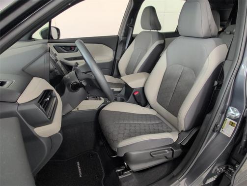 2025 Subaru Forester Base