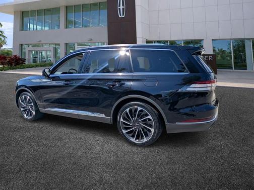 Infinite Black Metallic 2024 Lincoln Aviator Reserve RWD