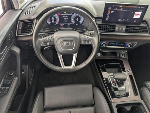 2024 Audi Q5 45 S line quattro Premium