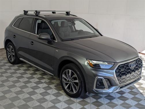 2024 Audi Q5 45 S line quattro Premium