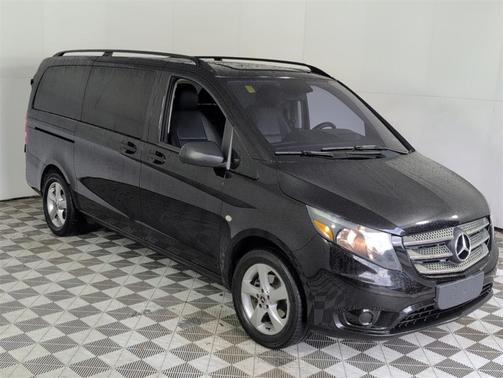 2018 Mercedes-Benz Metris Base