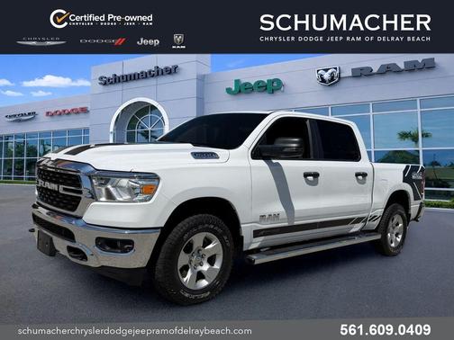 Bright White Clearcoat 2024 RAM 1500 Big Horn/Lone Star