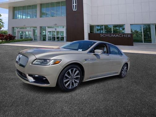 White Gold 2017 Lincoln Continental Premier